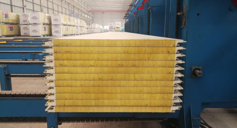 insulated sandwich panels